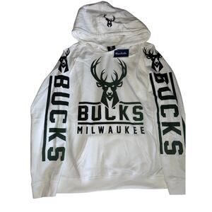 MILWAUKEE BUCKS HOODIE - NEW WITH TAGS - size Medium
